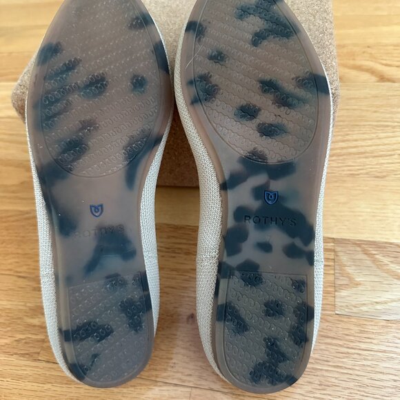 Rothy's Cardinal Red and Ecru Tan Flat Slip-on Shoes (2 pairs of shoes) Size 7 - Picture 11 of 16